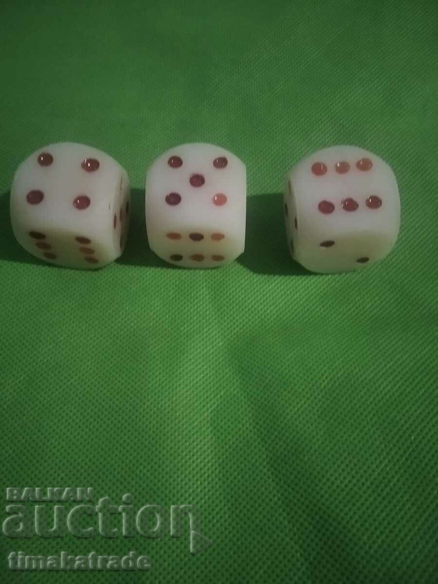 Πολλά τρία ζάρια βακελίτη/κλατάλιν