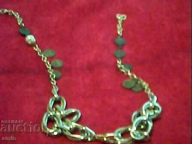 όμορφο παλιό επιχρυσωμένο σετ κολιέ με 9 παλιά νομίσματα του Αγίου Μαρίνου όμορφο παλιό επιχρυσωμένο σετ κολιέ με 9 παλιά νομίσματα του Αγίου Μαρίνου