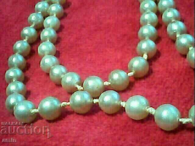 old beautiful natural pearls with price 80.00 BGN | € 40.90 old beautiful natural pearls with price 80.00 BGN | € 40.90
