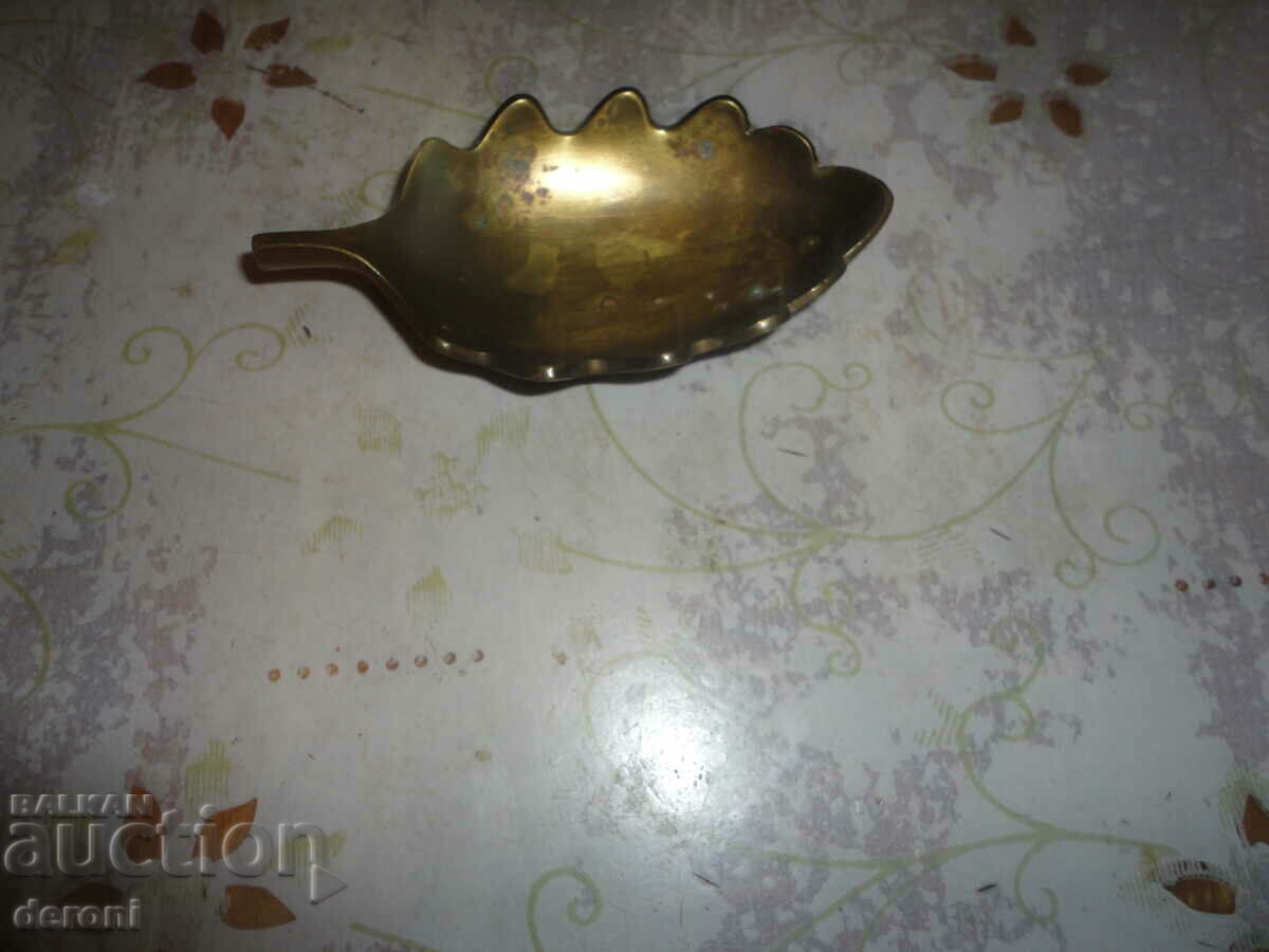 Bronze figure plastic hedgehog with price 30.00 BGN | € 15.34 Bronze figure plastic hedgehog with price 30.00 BGN | € 15.34