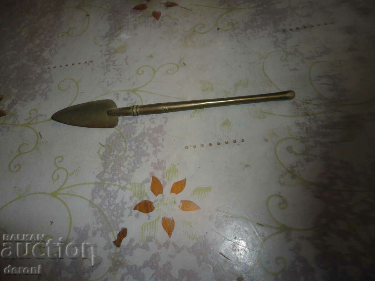 Bronze figure sculpting a shovel - 6 Bronze figure sculpting a shovel - 6