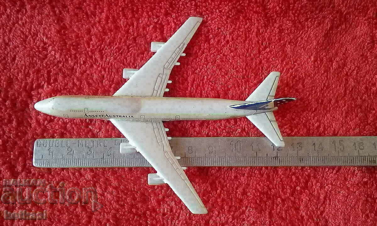 Small metal plane schabak Germany Boeing 747 Australia