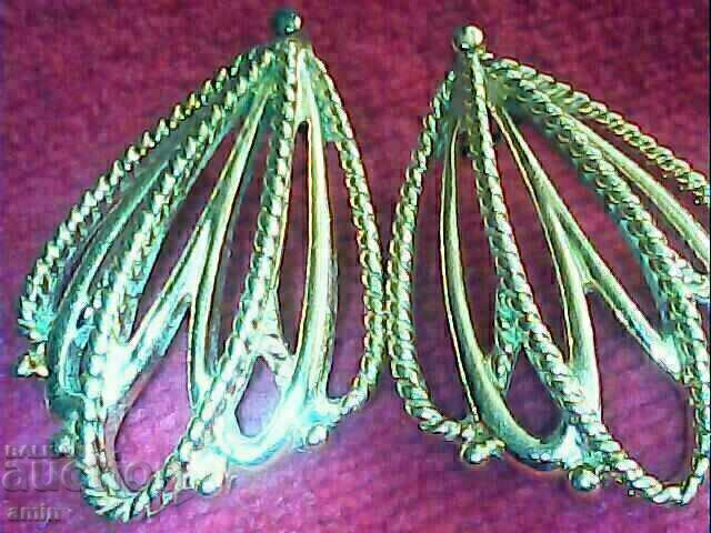 13 grame de cercei frumosi placati cu aur de 18k cu preț € 7.67 | 15.00 BGN