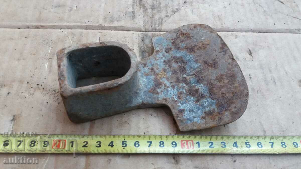 OLD SOLID HOE, TOOL - 6 OLD SOLID HOE, TOOL - 6