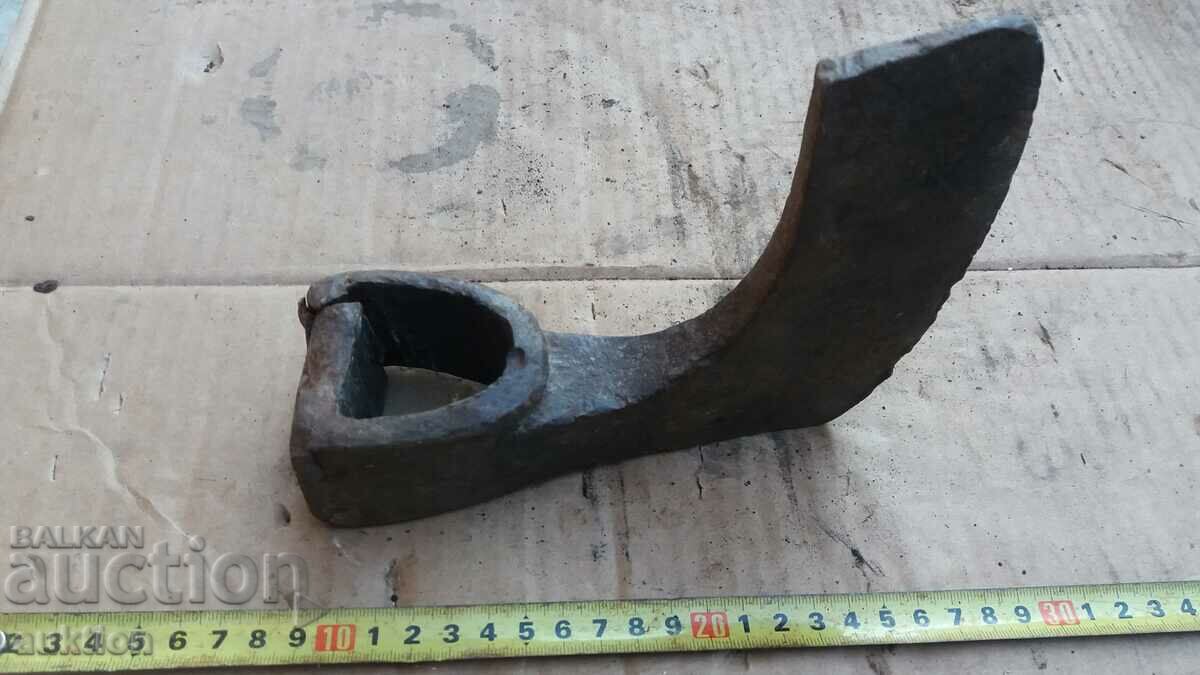 Delivery of OLD SOLID AX, TOOL Delivery of OLD SOLID AX, TOOL