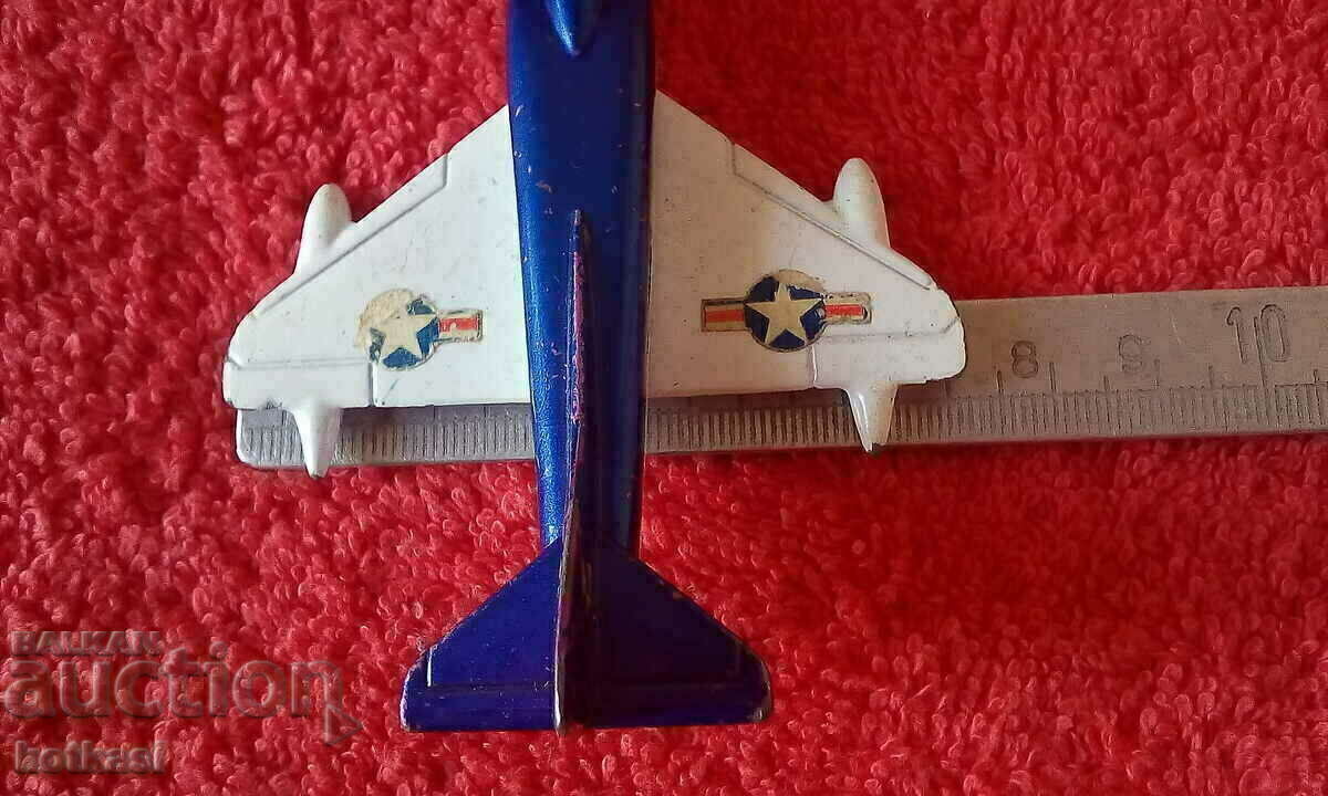 Matchbox England Lesney 1973 Small Metal Fighter with price 21.50 BGN | € 10.99