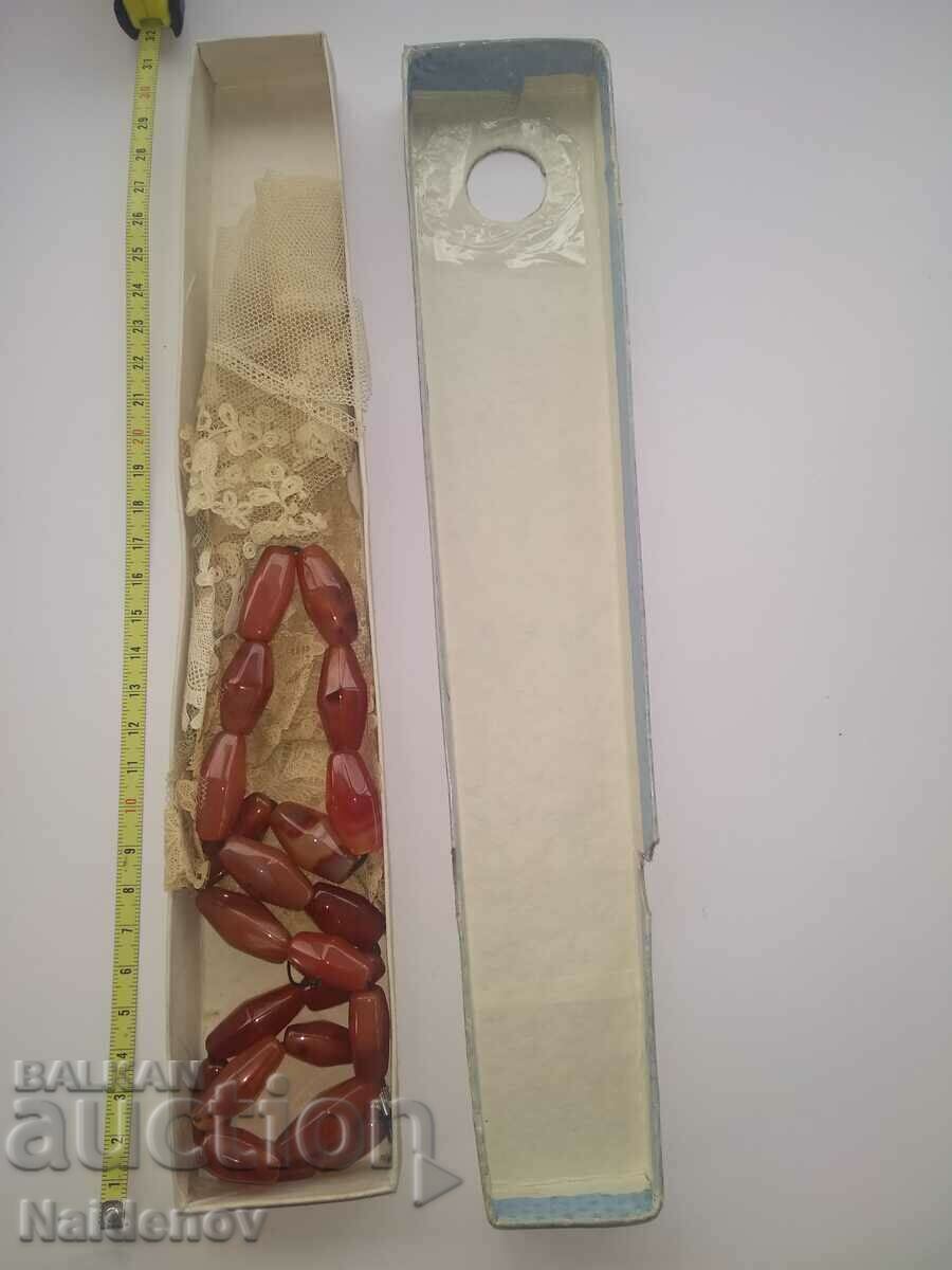 Гердан колие Кехлибар? Каталин? Камък?