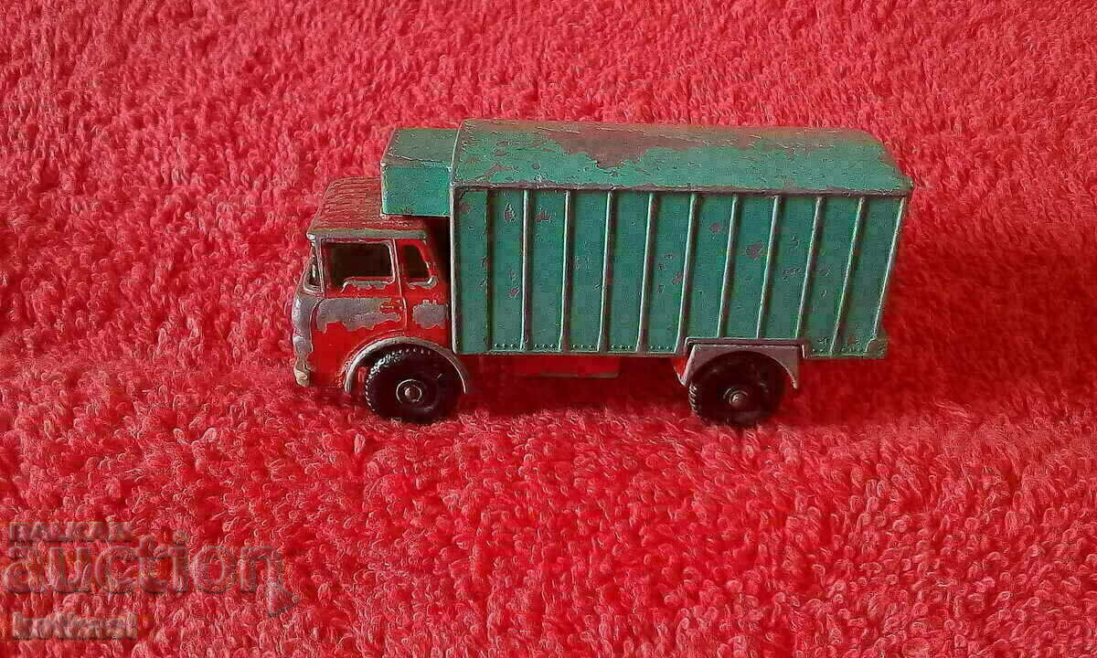 Lesney England Matchbox Small Metal Truck - 6 Lesney England Matchbox Small Metal Truck - 6