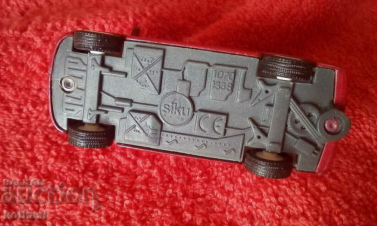 Small metal car model Bus siku Multivan with price 16.00 BGN | € 8.18 Small metal car model Bus siku Multivan with price 16.00 BGN | € 8.18