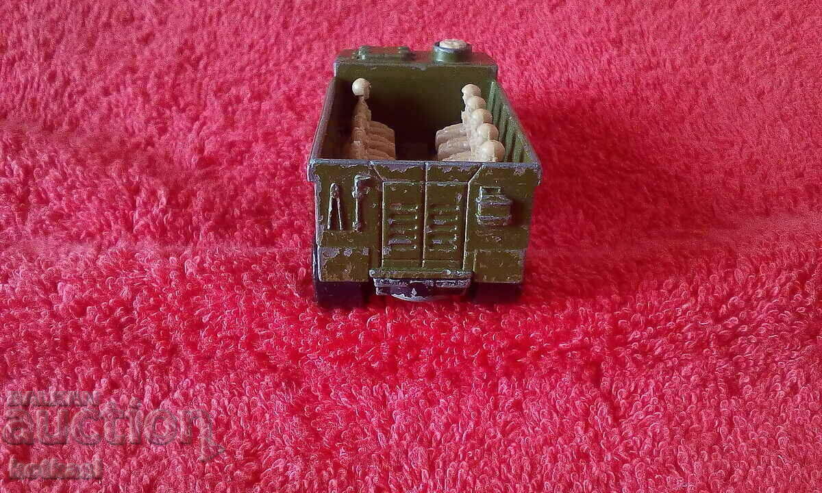 Auction Matchbox England Lesney 1976 personell small metal car Auction Matchbox England Lesney 1976 personell small metal car