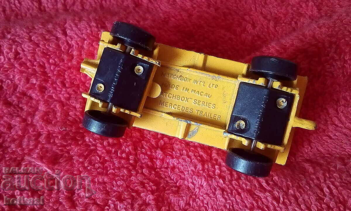 Auction Small metal car model Matchbox Macau Mercedes trailer Auction Small metal car model Matchbox Macau Mercedes trailer