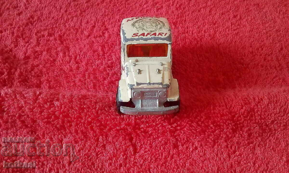 Small metal car model majorette France Toyota 1/53 - 5 Small metal car model majorette France Toyota 1/53 - 5