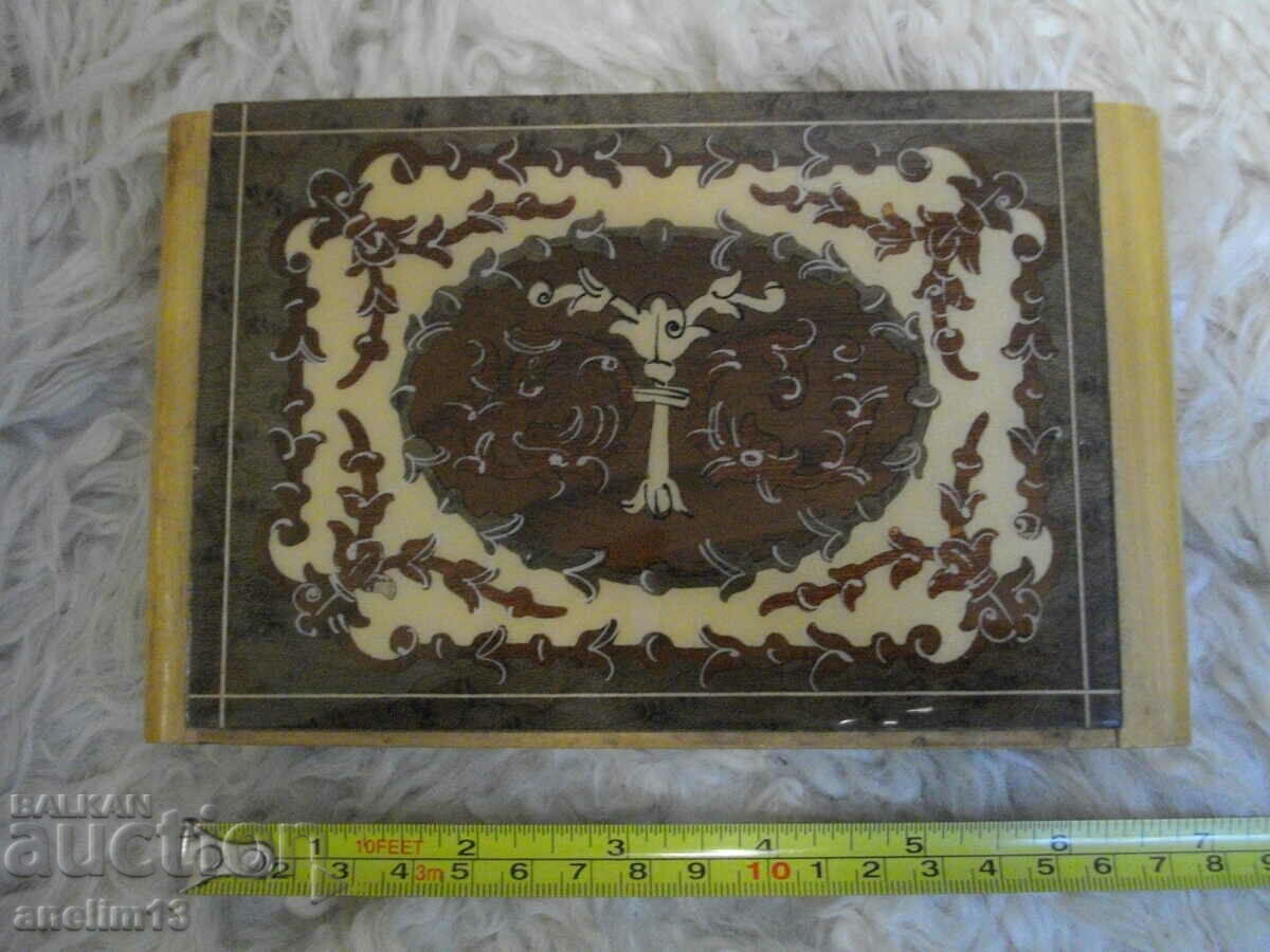 OLD JEWELRY MUSIC BOX - 7 OLD JEWELRY MUSIC BOX - 7