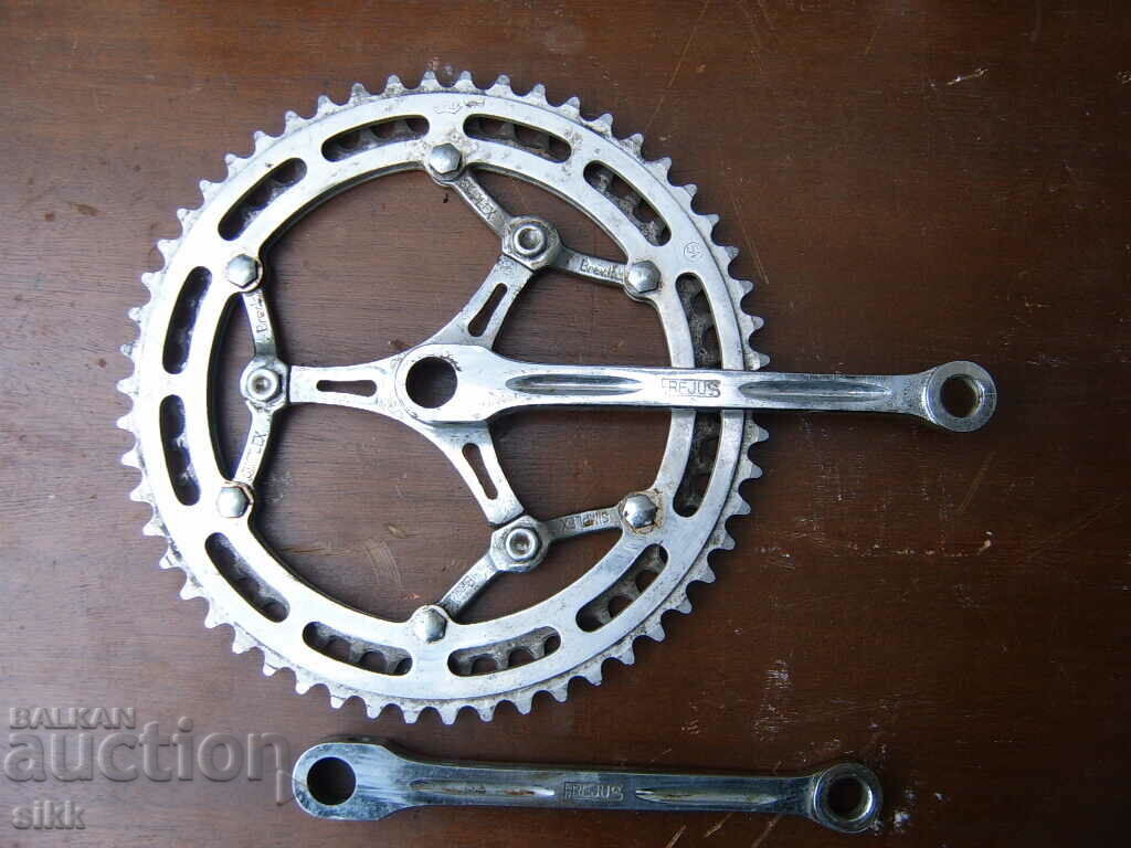 Crank runner front bezel Crank runner front bezel