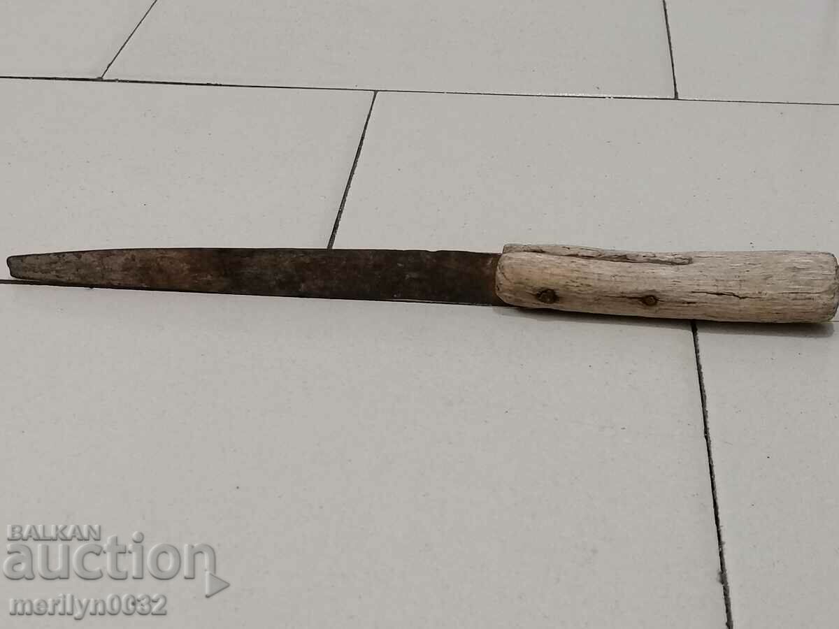 Delivery of Old knife, karakulak, dagger, blade