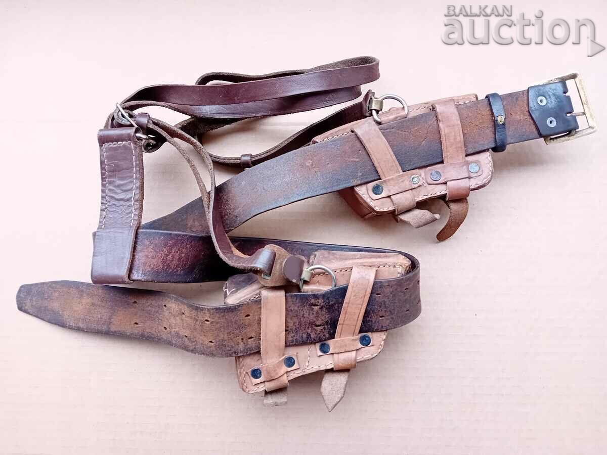 WW2 WWII M95 Rifle Carbine Belt with Carriers and Flaps - 7 WW2 WWII M95 Rifle Carbine Belt with Carriers and Flaps - 7