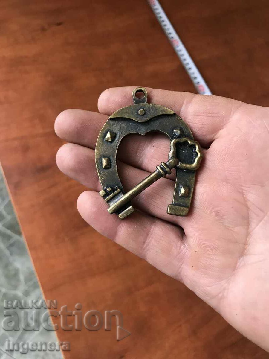 Auction PENDANT METAL BRONZE BRASS HORSESHOE KEY LUCKY SOUVENIR Auction PENDANT METAL BRONZE BRASS HORSESHOE KEY LUCKY SOUVENIR