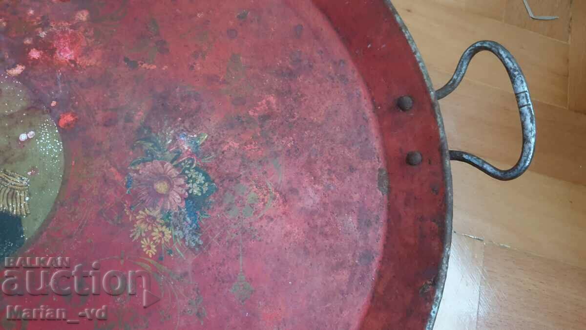 Delivery of Old tray of King Ferdinand and Princess Marie-Louise Delivery of Old tray of King Ferdinand and Princess Marie-Louise