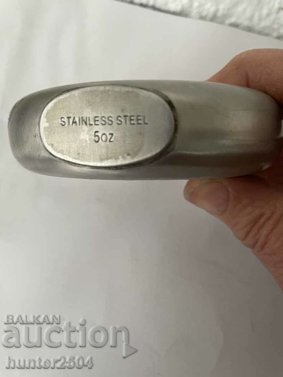 Delivery of Whiskey bottle (hunting)