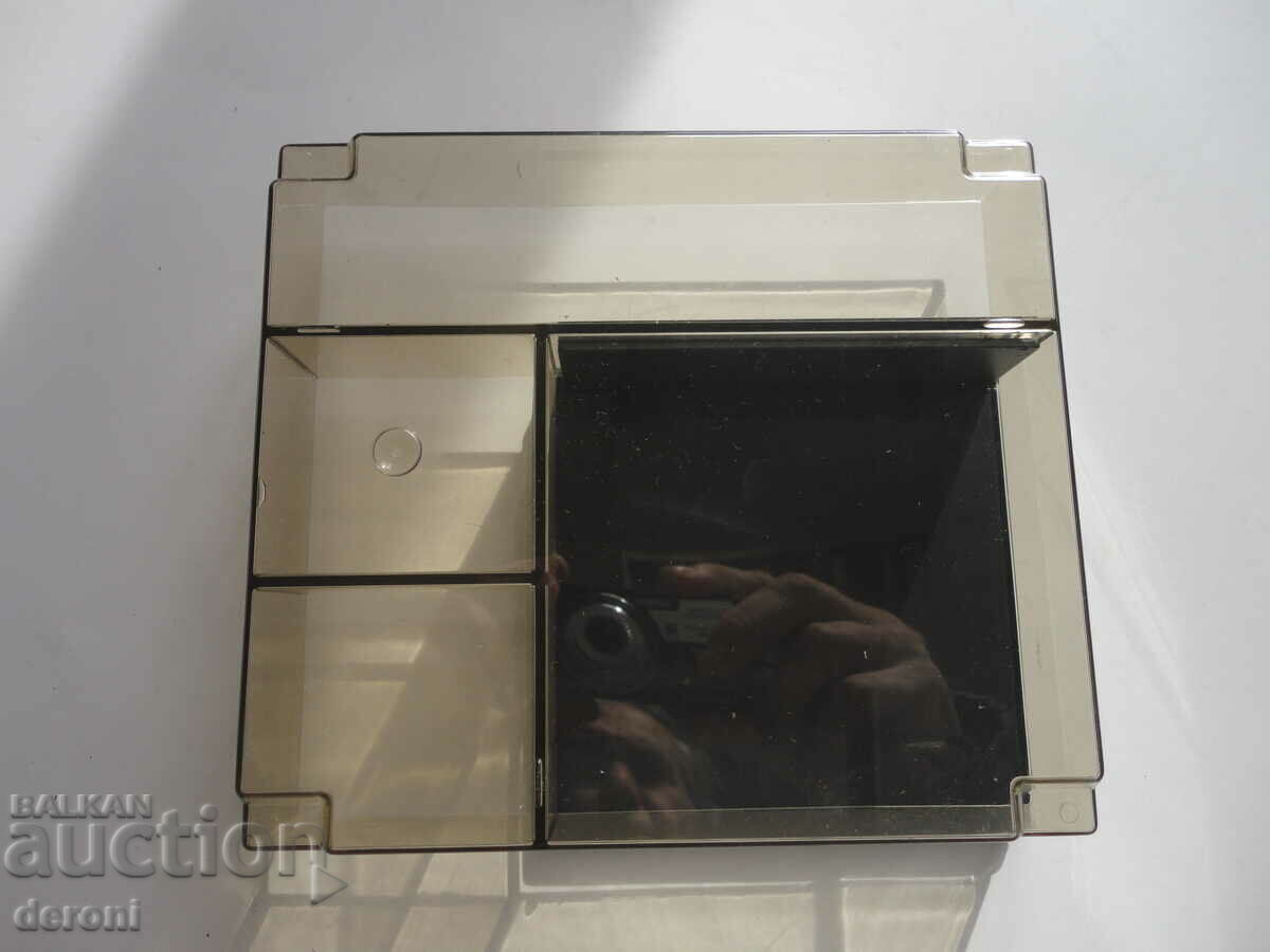 Amazing jewelry box with mirror and magnifying glass - 5 Amazing jewelry box with mirror and magnifying glass - 5