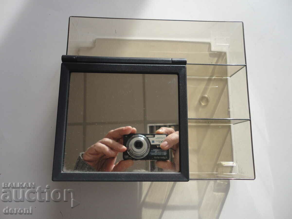 Amazing jewelry box with mirror and magnifying glass - 6 Amazing jewelry box with mirror and magnifying glass - 6