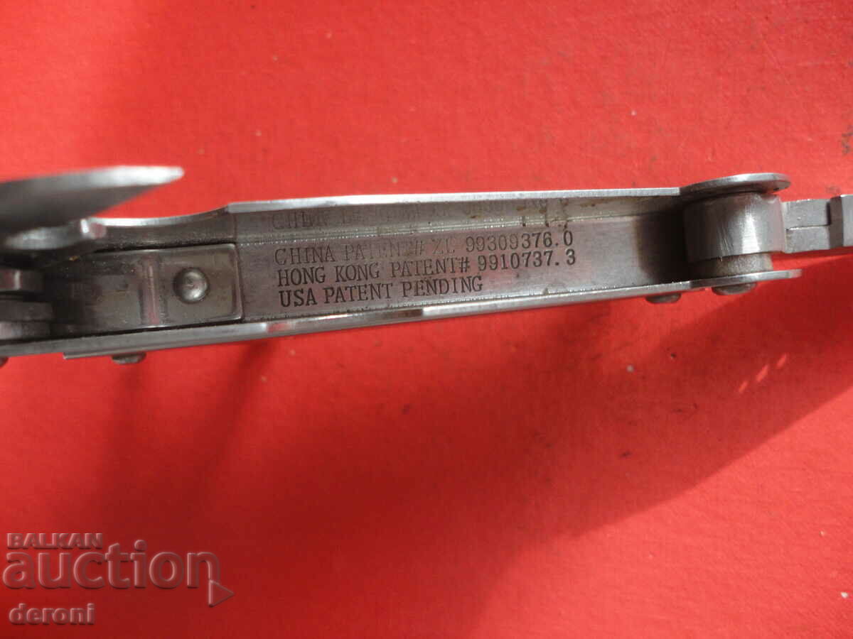 Auction Combination knife multitool tool Auction Combination knife multitool tool