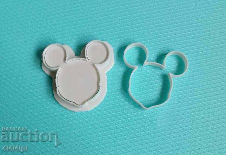 Mickey Mouse Cookie Cutters with price 5.00 BGN | € 2.56 Mickey Mouse Cookie Cutters with price 5.00 BGN | € 2.56