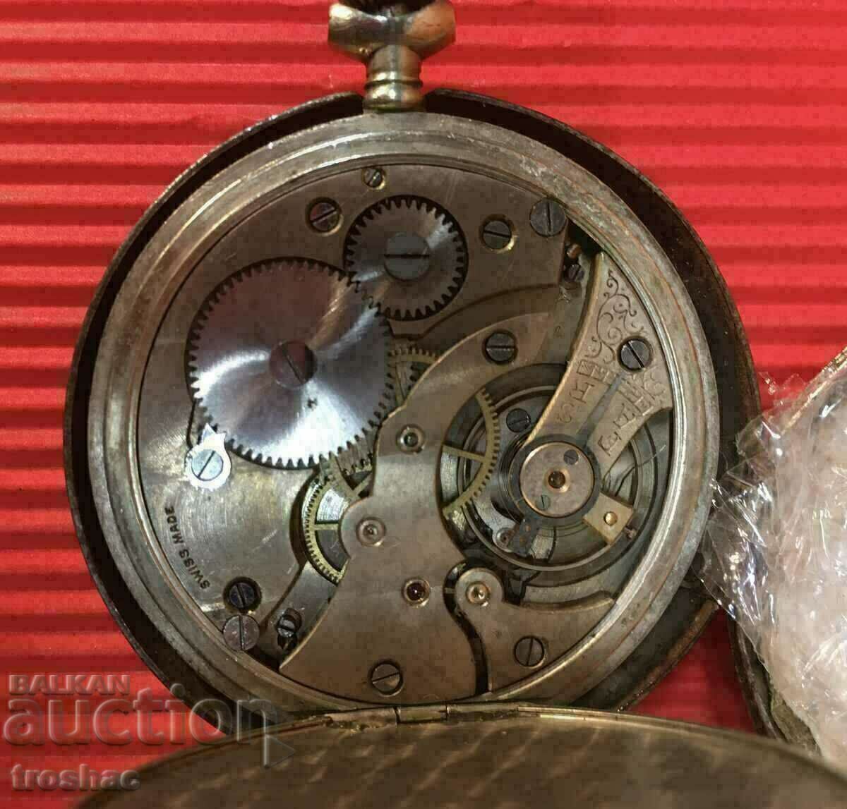 Ελβετικό ρολόι τσέπης λειτουργεί τέλεια