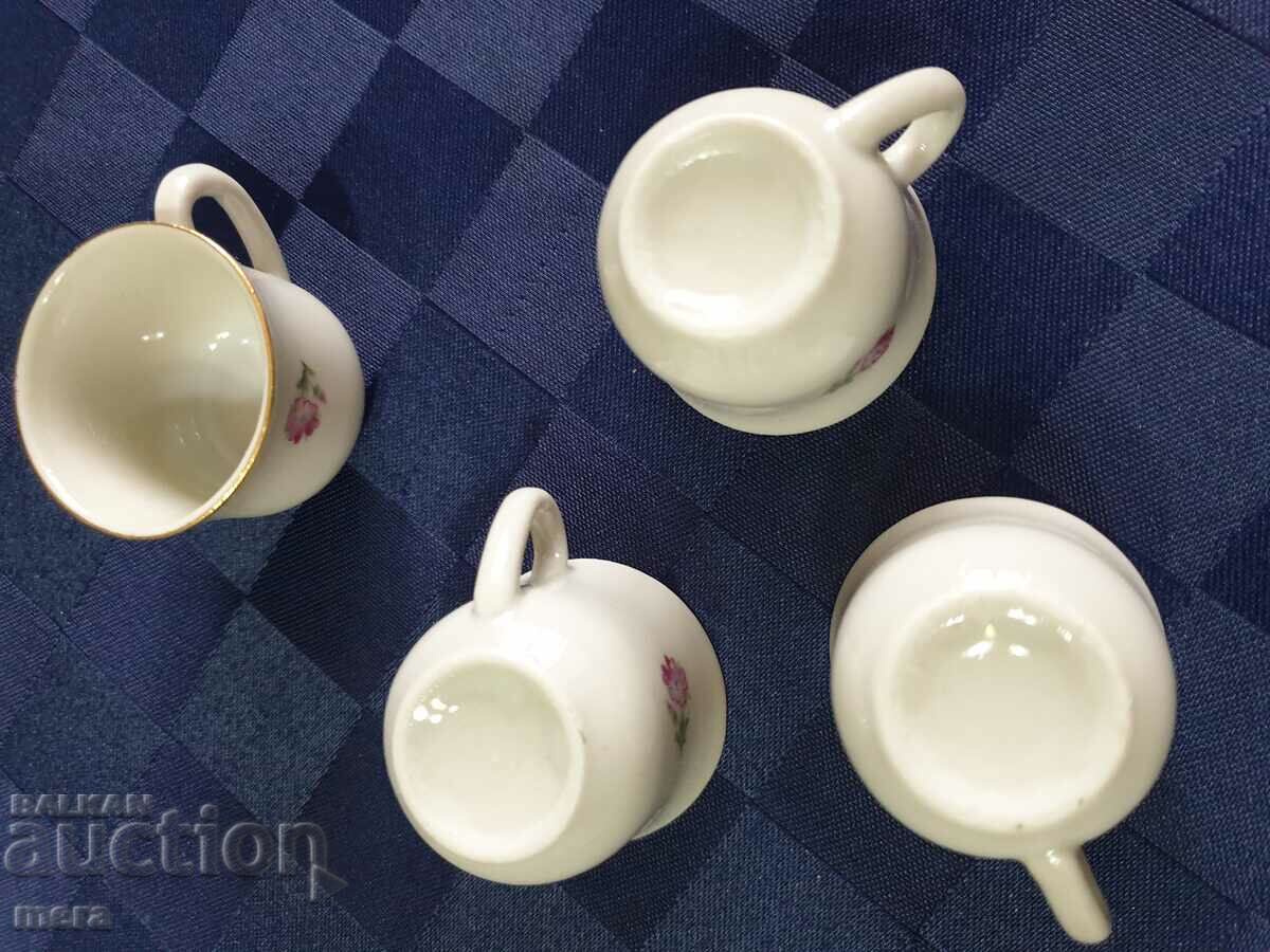 Delivery of Porcelain cups for heated brandy from a Bulgarian manufacturer Delivery of Porcelain cups for heated brandy from a Bulgarian manufacturer