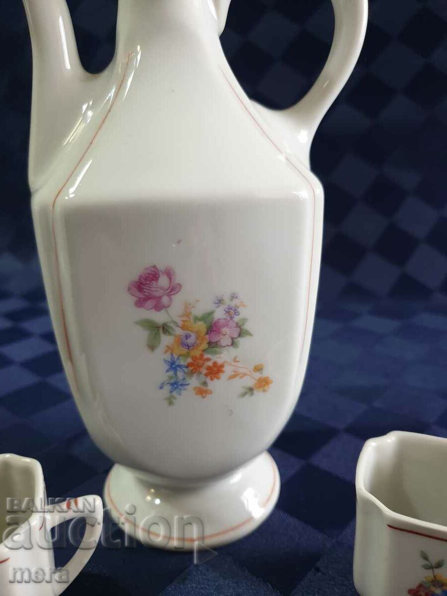 Auction Porcelain pavour and 2 glasses for heated brandy - 1961 Auction Porcelain pavour and 2 glasses for heated brandy - 1961