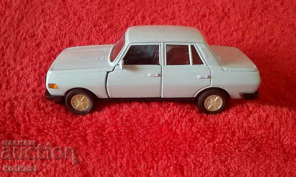 Small metal car model Wartburg cina opening doors - 7 Small metal car model Wartburg cina opening doors - 7