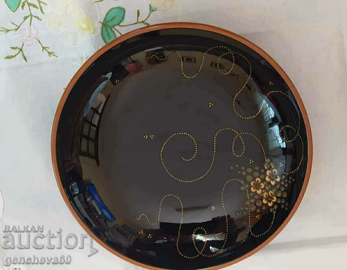 Delivery of Author's bowl, painted glazed ceramics, signature label Delivery of Author's bowl, painted glazed ceramics, signature label