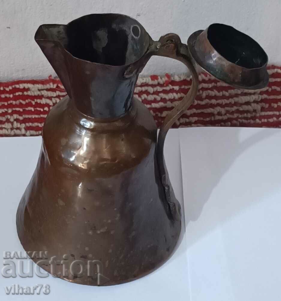 Auction Copper vessel Auction Copper vessel