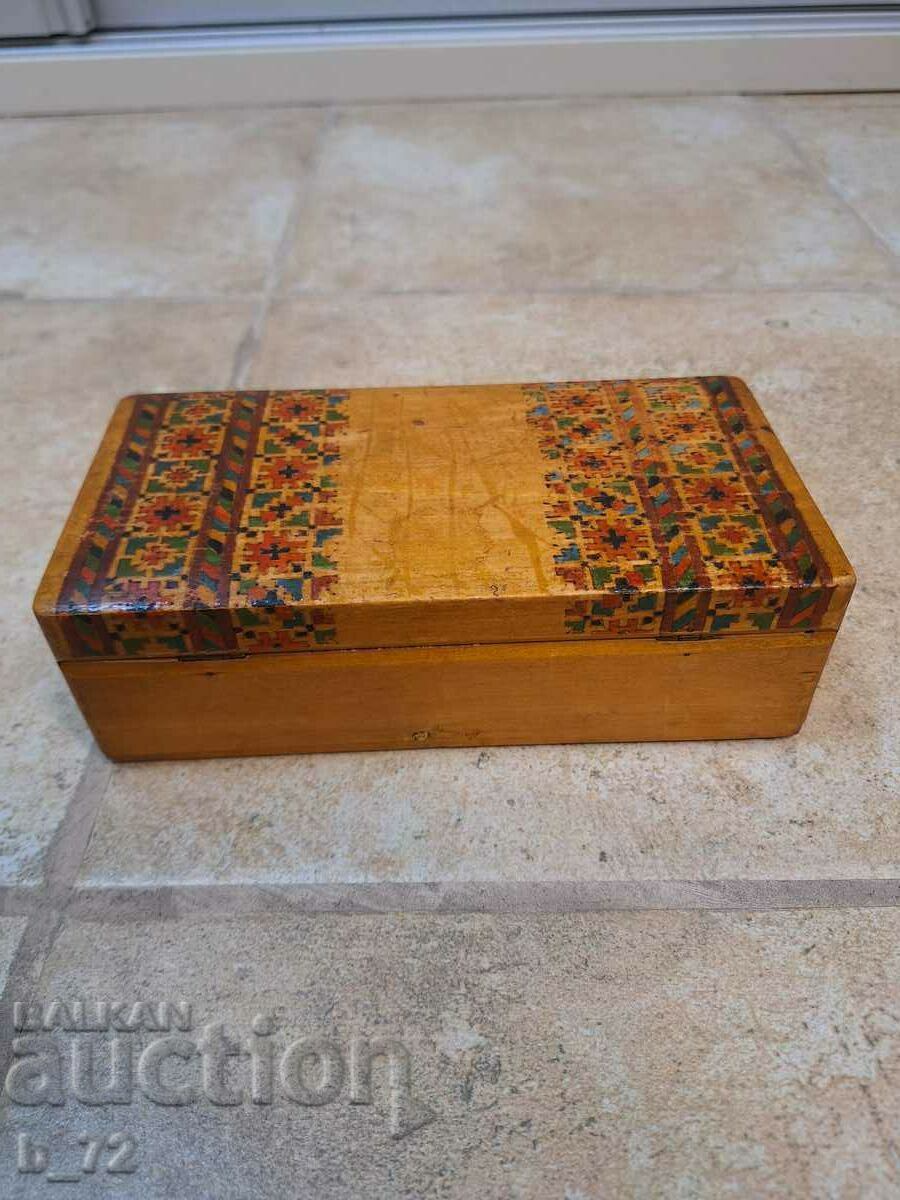 Old wooden inlaid box, 1926 with price 28.00 BGN | € 14.32 Old wooden inlaid box, 1926 with price 28.00 BGN | € 14.32