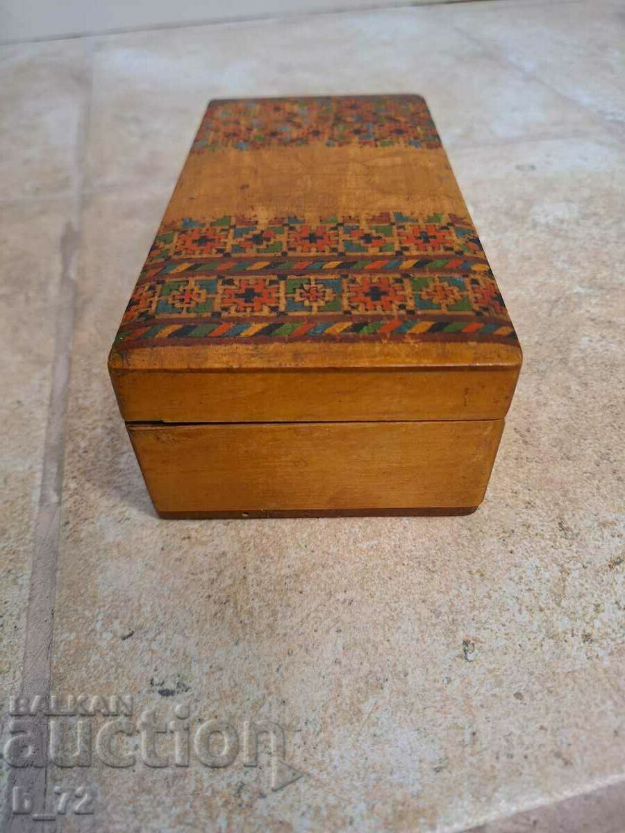 Old wooden inlaid box, 1926 - 5 Old wooden inlaid box, 1926 - 5