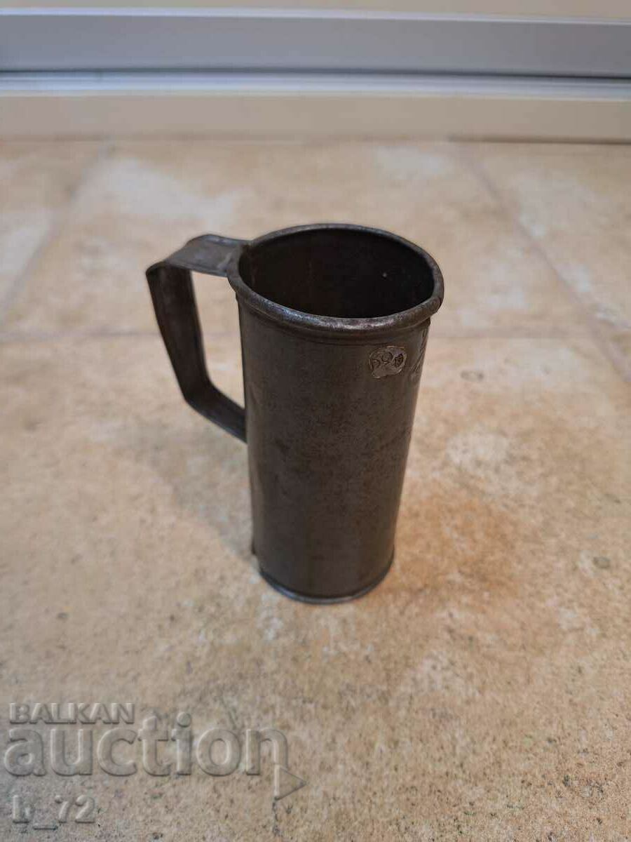 Delivery of Old collector's measure, marked Delivery of Old collector's measure, marked