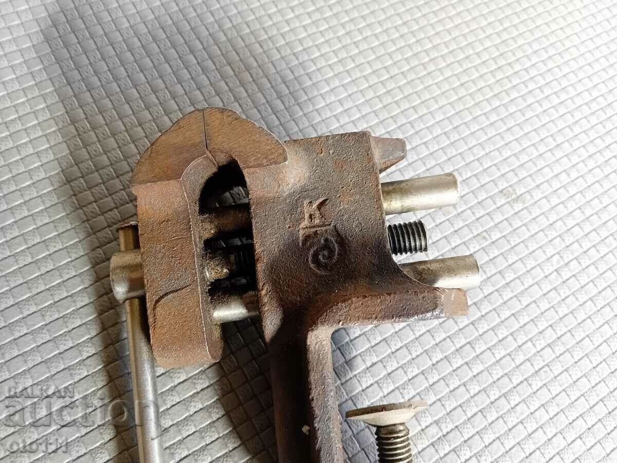 Delivery of OLD RUSSIAN VICE Delivery of OLD RUSSIAN VICE