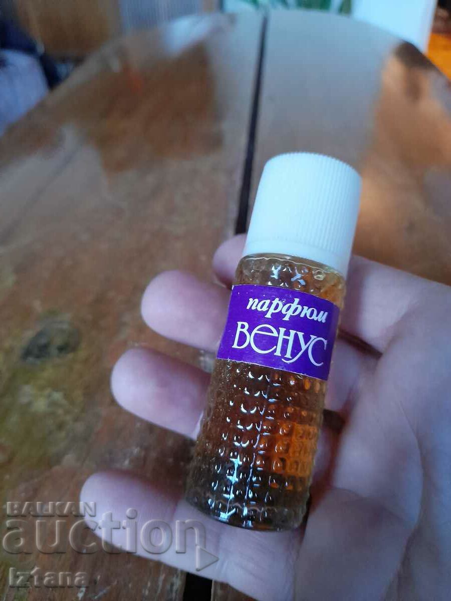 Old perfume Venus with price 40.00 BGN | € 20.45 Old perfume Venus with price 40.00 BGN | € 20.45