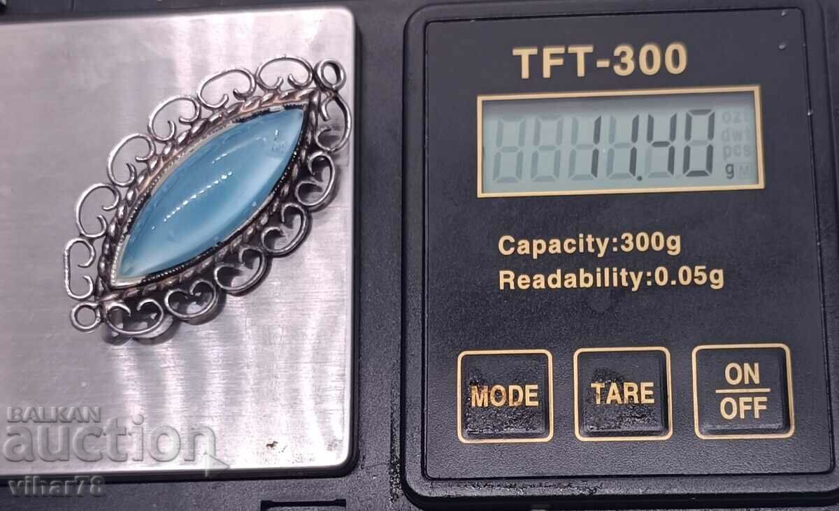 Delivery of Silver Brooch Delivery of Silver Brooch