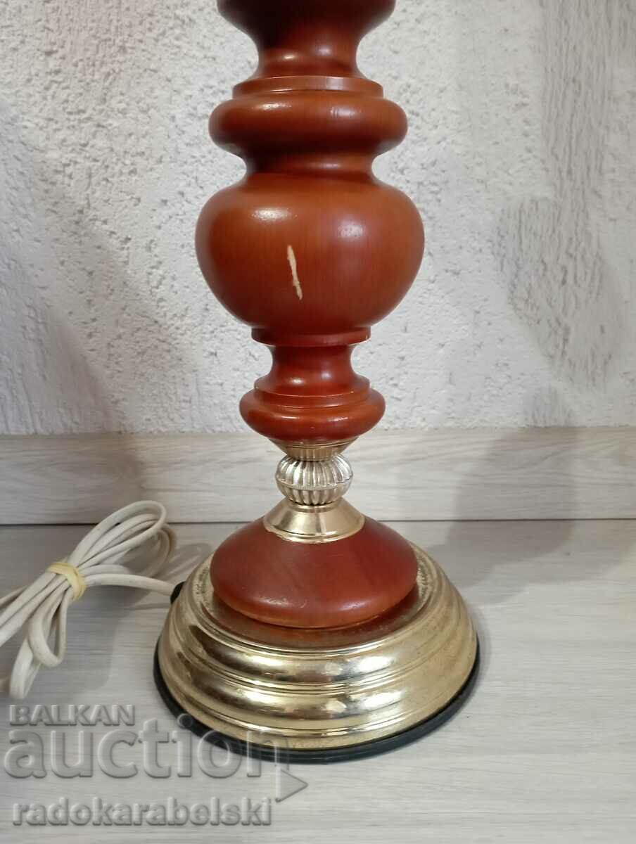 O lampă antică foarte mare cu preț 99.90 BGN | € 51.08