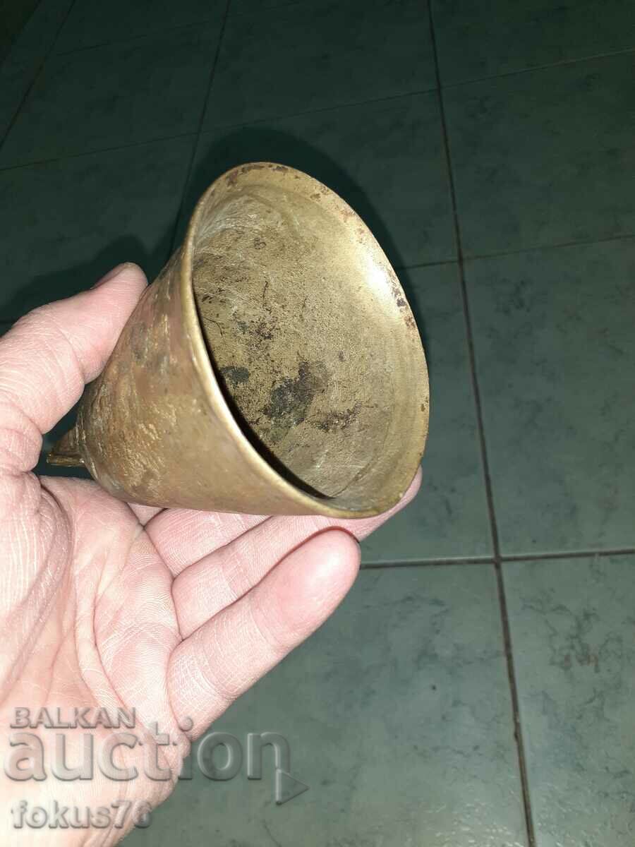 Delivery of A large old bronze chan bell claps a bell Delivery of A large old bronze chan bell claps a bell