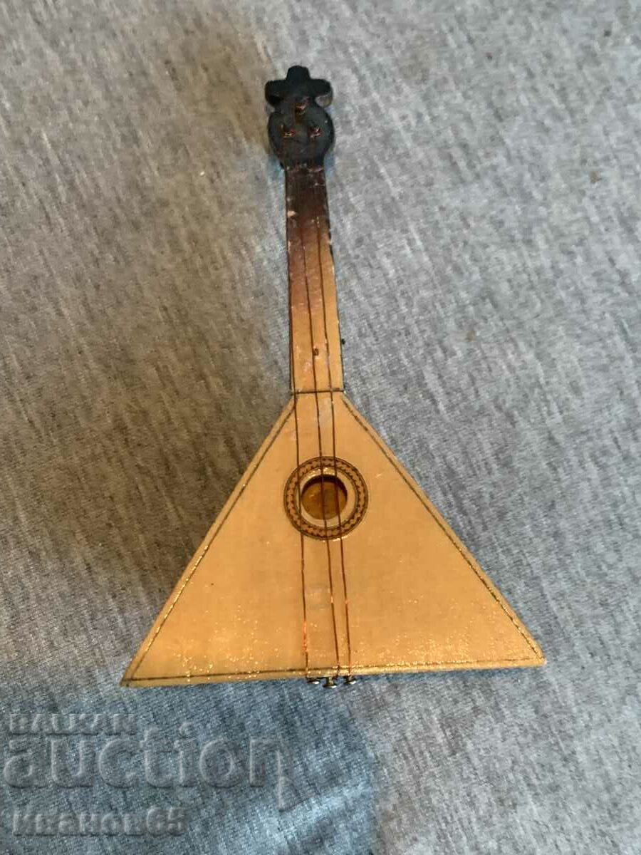 Model mini mandolina