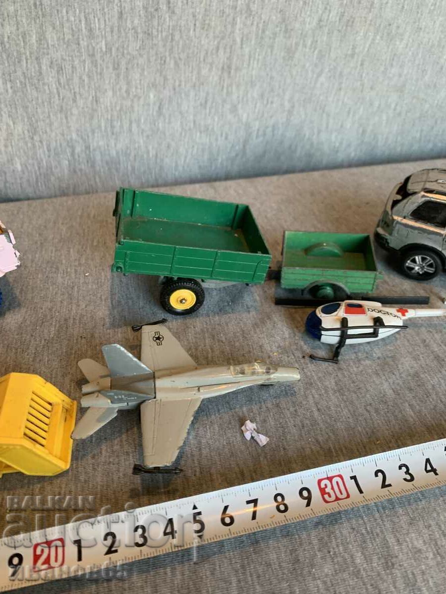 Auction  lot carts miscellaneous