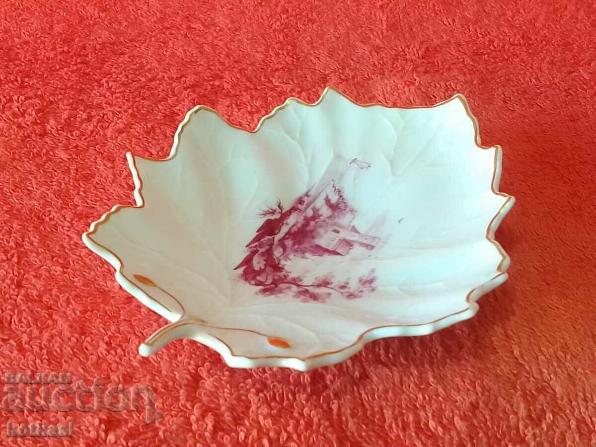 Old porcelain bowl figure leaf gilt castle - 5 Old porcelain bowl figure leaf gilt castle - 5