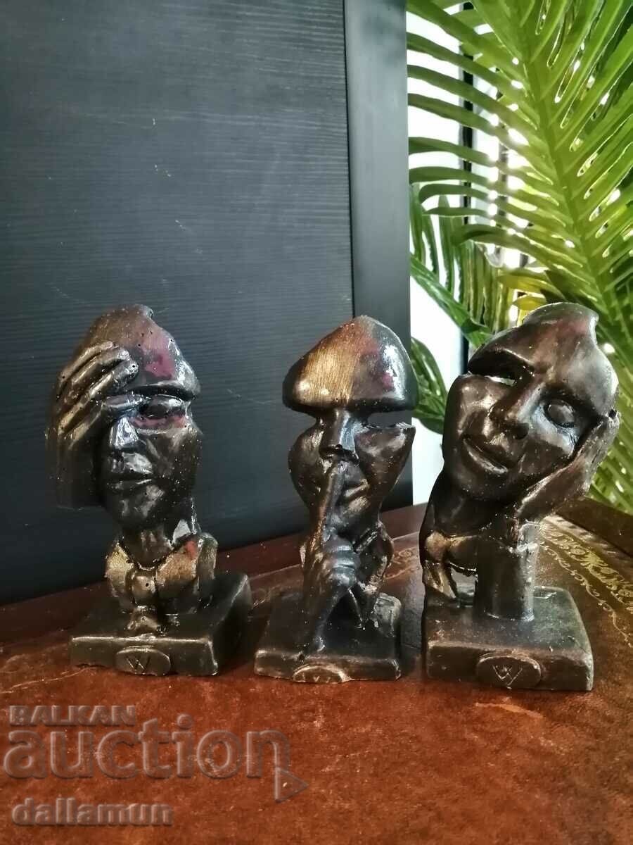 trei statuete pe care nu le-am văzut nu am auzit nu știu
