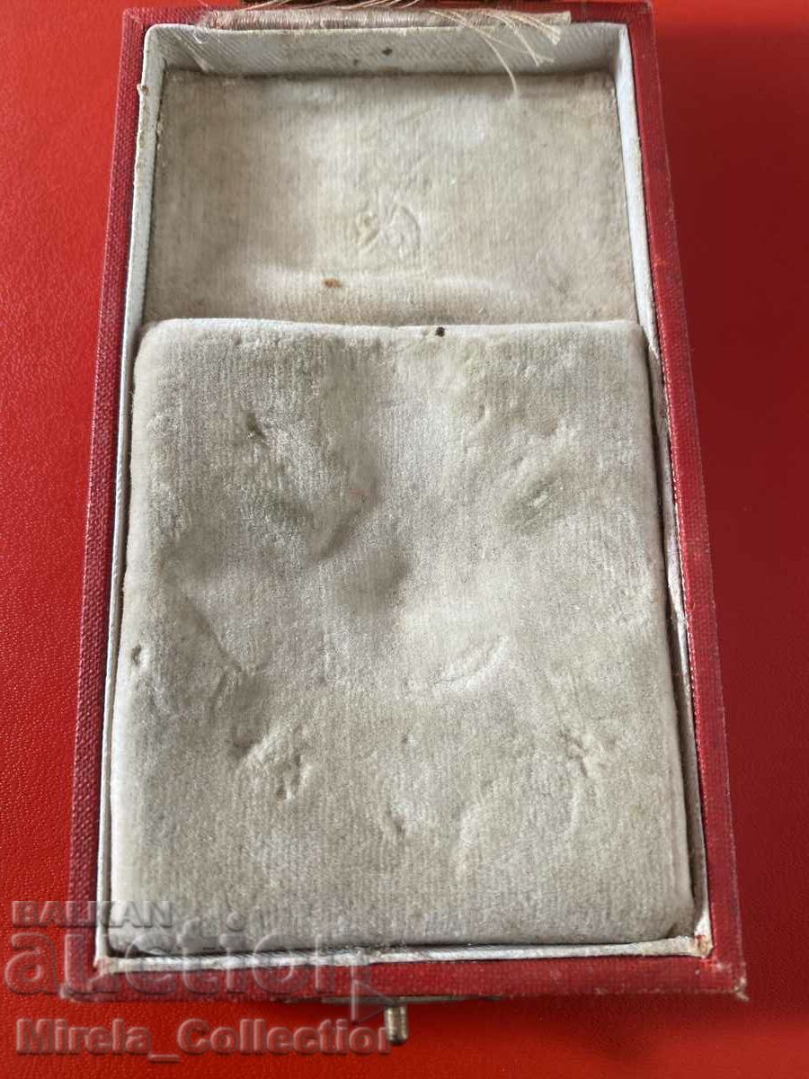 Cutie pentru Ordinul Regal Meritul Militar gradul 5 Bulgaria cu preț € 48.57 | 94.99 BGN