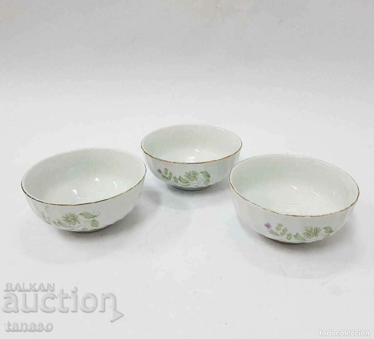 Auction  Porcelain bowls, Kitka