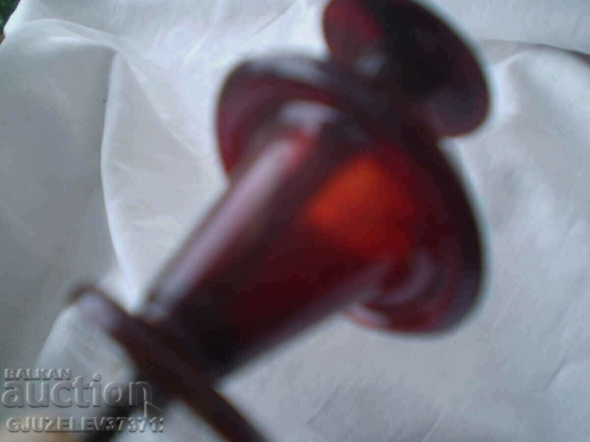 Retro four red bakelite furniture handles with price 160.00 BGN | € 81.81 Retro four red bakelite furniture handles with price 160.00 BGN | € 81.81