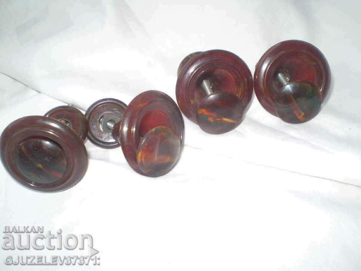 Auction Retro four red bakelite furniture handles Auction Retro four red bakelite furniture handles
