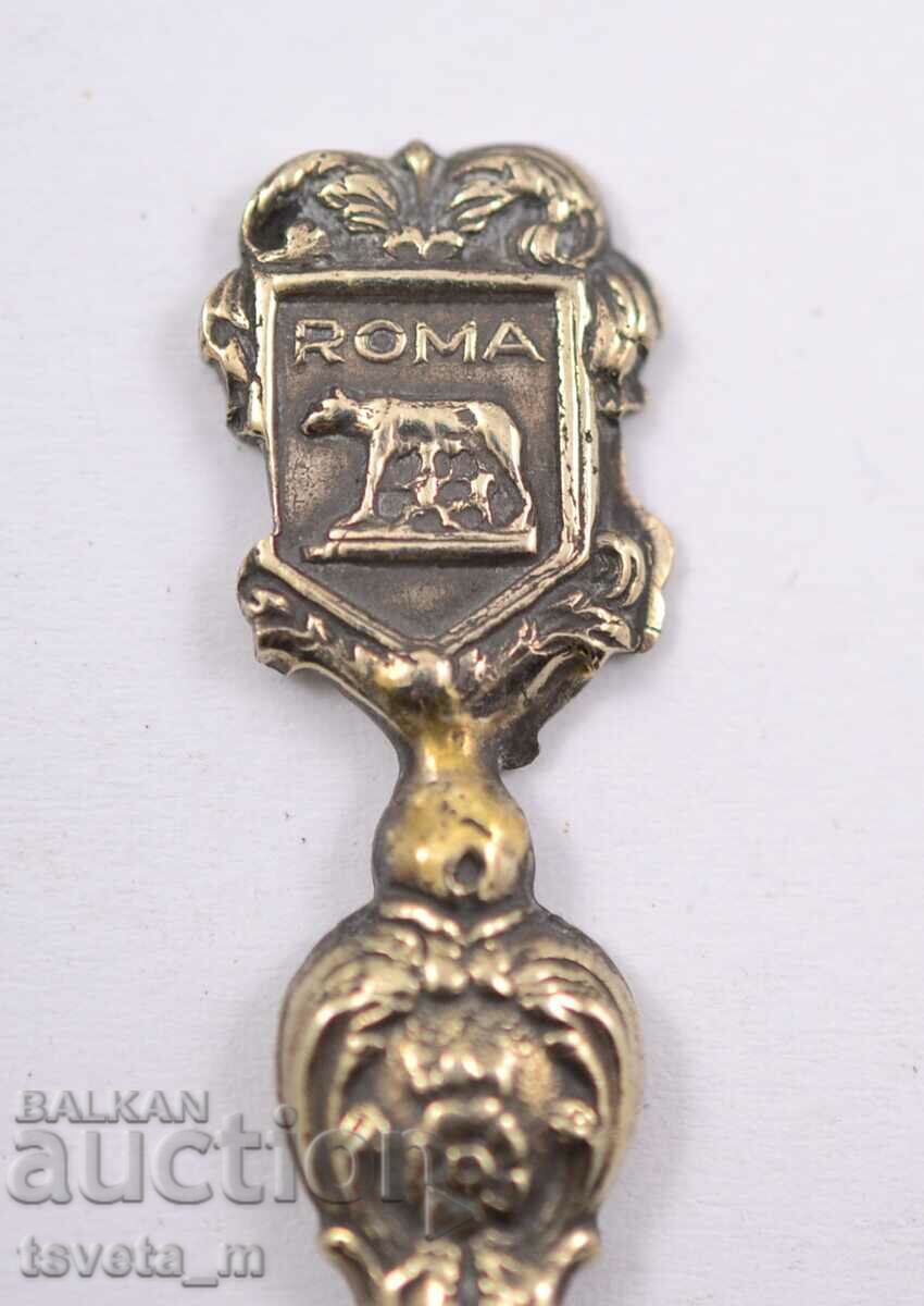 Auction  Collector's spoon, hors d'oeuvre fork